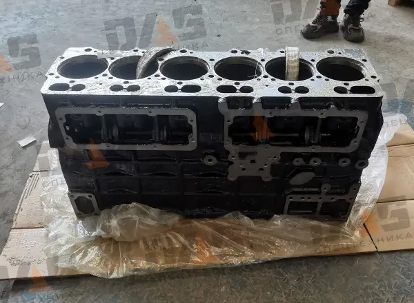 Блок цилиндров двигателя YC6108G оригинал