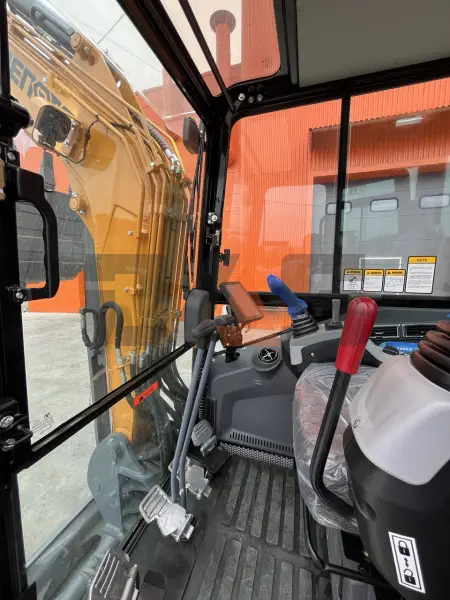 Мини-экскаватор HENGTE HT35 купить в Сургуте