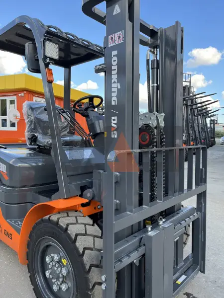 Дизельный вилочный погрузчик Lonking FD30T купить в Сургуте