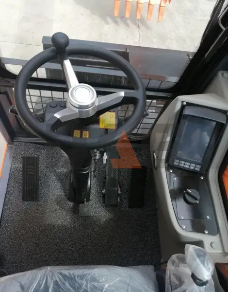 Экскаватор Lonking CDM6150W (колесный) купить в Сургуте