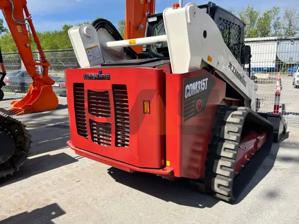 Мини-погрузчик Lonking CDM315T купить в Сургуте