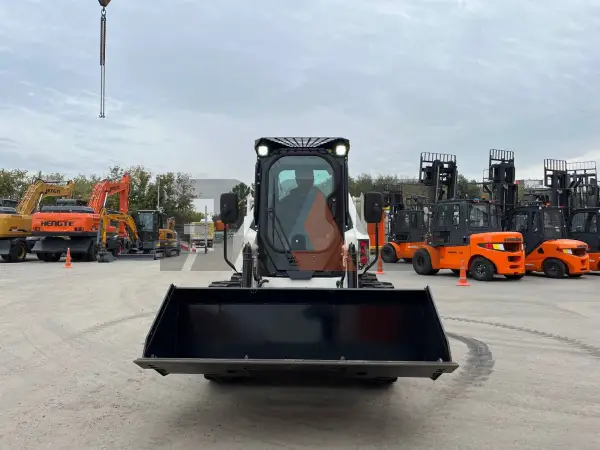 Мини-погрузчик Lonking CDM308 купить в Сургуте