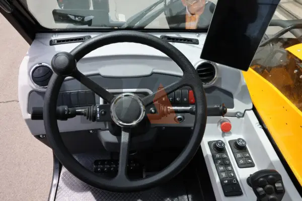 Телескопический погрузчик LONKING LGT 4207