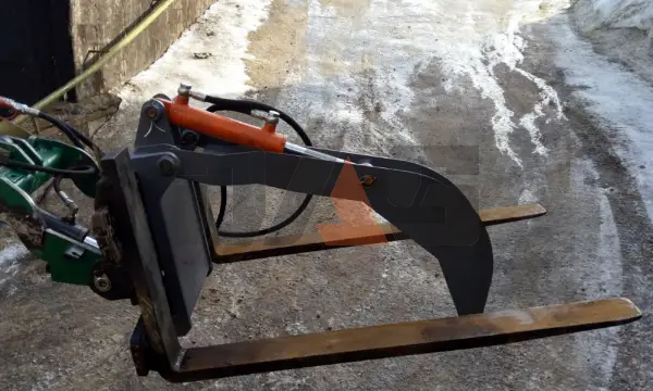 Вилы с прижимом для мини-тракторов купить в Сургуте